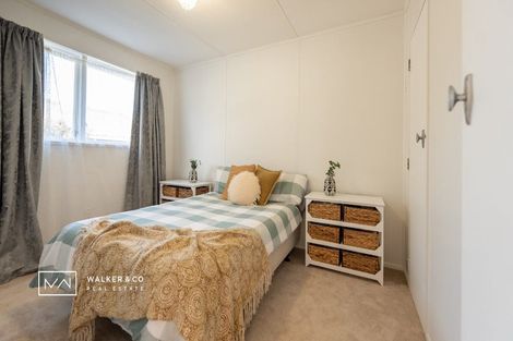 Photo of property in 15 Kaponga Street, Wainuiomata, Lower Hutt, 5014