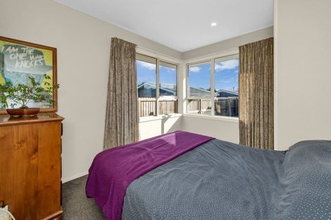 Photo of property in 15 Frensham Crescent, Woolston, Christchurch, 8062