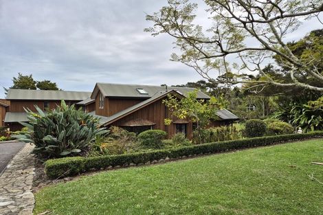 Photo of property in 1 The Knoll, Greenhithe, Auckland, 0632