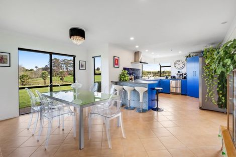 Photo of property in 32 Davies Road, Ramarama, Drury, 2579