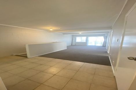 Photo of property in 15f1 Bloomsbury Grove, Newlands, Wellington, 6037