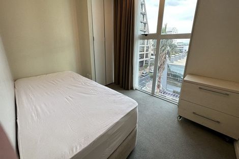 Photo of property in 1507/17 Osterley Way, Manukau, Auckland, 2104