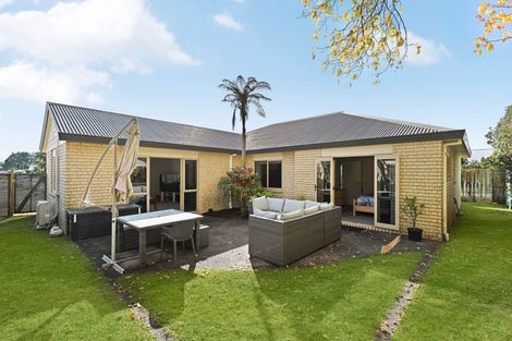 Photo of property in 14 Northmeadow Drive, Rototuna, Hamilton, 3210