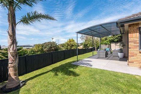 Photo of property in 5 Kalgan Place, Burswood, Auckland, 2013