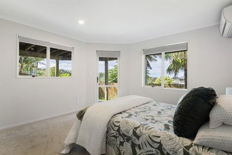 Photo of property in 941 East Coast Road, Torbay, Auckland, 0630