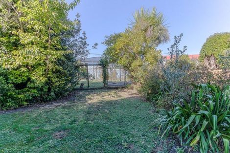 Photo of property in 5 Ngahina Street, Marton, 4710