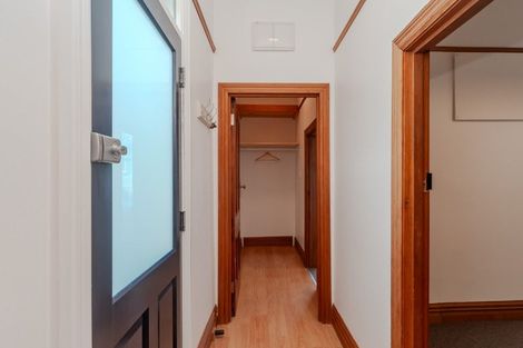 Photo of property in 12 Rolleston Street, Mount Cook, Wellington, 6021