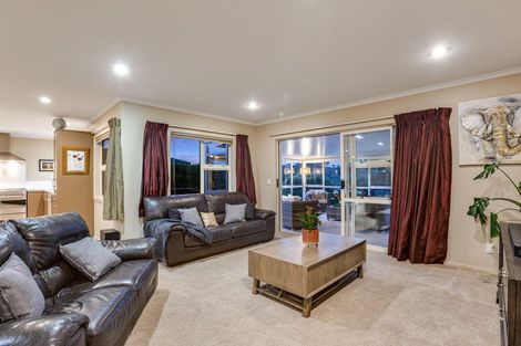 Photo of property in 3 Catlins Glen, Aotea, Porirua, 5024