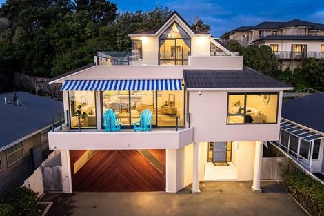 Photo of property in 24 Sunset Parade, Plimmerton, Porirua, 5026