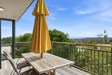 Photo of property in 24 Birkdale Road, Birkdale, Auckland, 0626