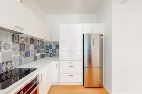 Photo of property in 69 Ranui Crescent, Khandallah, Wellington, 6035