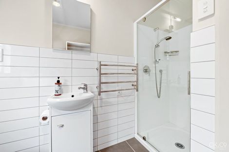 Photo of property in 19 Hinau Street, Woburn, Lower Hutt, 5010