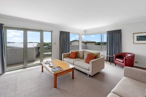 Photo of property in 4 Kaka Street, Waikanae, 5036