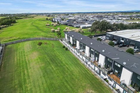 Photo of property in 3/18 Ashley Place, Papamoa Beach, Papamoa, 3118