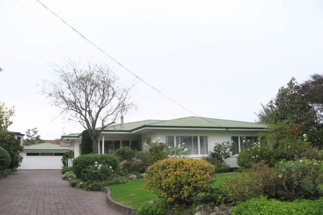 Photo of property in 6 Cambridge Terrace, Taradale, Napier, 4112