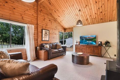 Photo of property in 120 Union Line, Fordell, Whanganui, 4572
