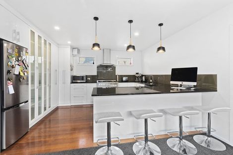 Photo of property in 8 Chatham Street, Berhampore, Wellington, 6023