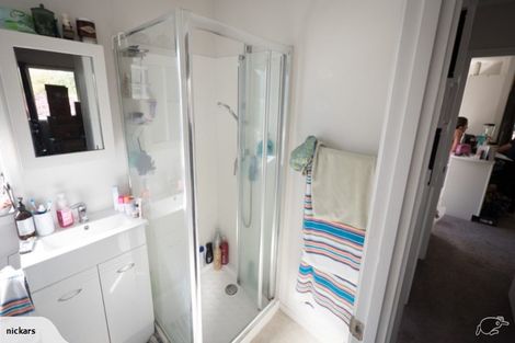 Photo of property in 15 Devonshire Road, Unsworth Heights, Auckland, 0632