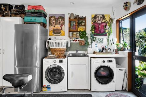 Photo of property in 45a Karina Road, Merrilands, New Plymouth, 4312