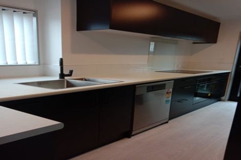 Photo of property in 19a Statesman Street, Henderson, Auckland, 0612