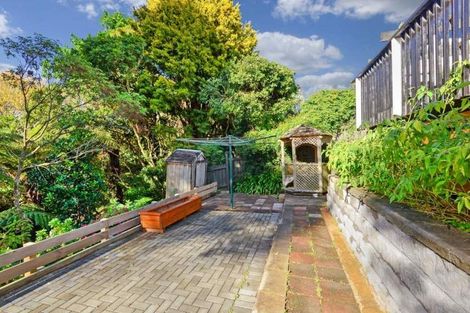 Photo of property in 1/52 Chippendale Crescent, Birkdale, Auckland, 0626