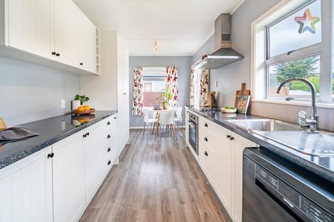 Photo of property in 32 Karaka Street, Wainuiomata, Lower Hutt, 5014