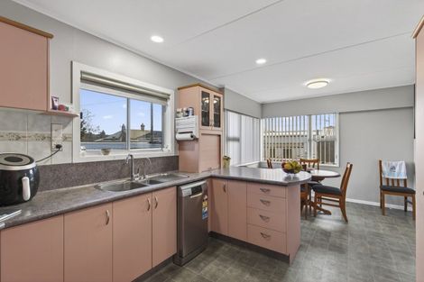 Photo of property in 7a Blake Street, Waitara, 4320