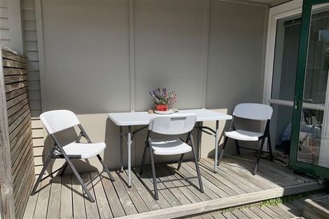 Photo of property in 231u8 Marine Parade, Seatoun, Wellington, 6022
