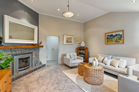 Photo of property in 5 Cadastral Court, Paraparaumu, 5032