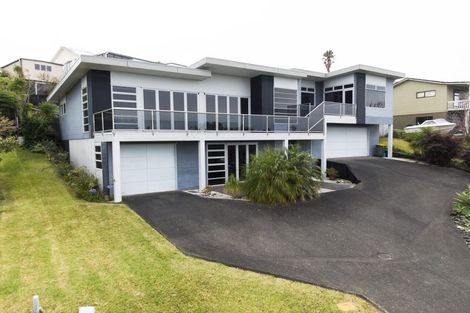 Photo of property in 3 Orewa Heights Crescent, Orewa, 0931