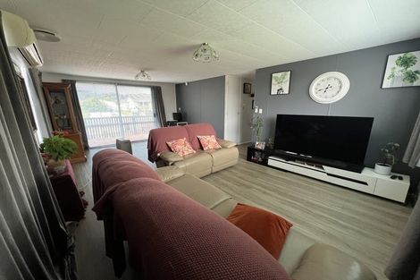 Photo of property in 3 Kilkenny Grove, Wainuiomata, Lower Hutt, 5014