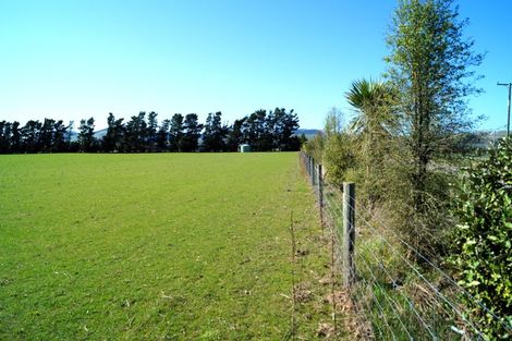 Photo of property in 26f Enderby Drive, Te Atatu Peninsula, Auckland, 0610