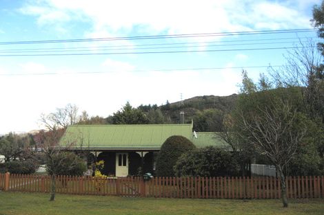 Photo of property in 15 Pyke Street, Clyde, 9330