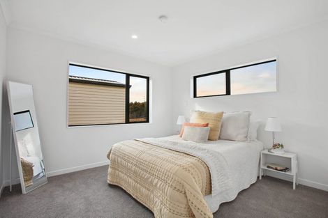 Photo of property in 12 Kurnell Drive, Botany Downs, Auckland, 2010