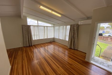 Photo of property in 12 Aarts Avenue, Manurewa, Auckland, 2102