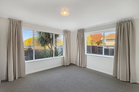 Photo of property in 27 Grassmere Street, Papanui, Christchurch, 8052