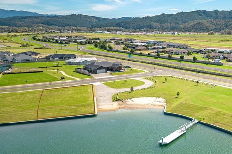 Photo of property in 34 Ngaroma Crescent, Whitianga, 3510