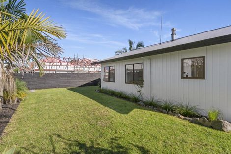 Photo of property in 2/4 Mardi Place, Mount Maunganui, 3116