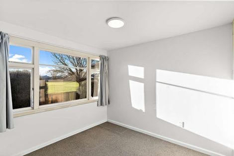 Photo of property in 32 Vagues Road, Northcote, Christchurch, 8052