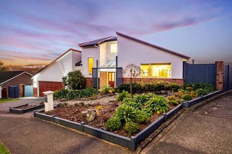 Photo of property in 20 Sailmaker Close, Whitby, Porirua, 5024