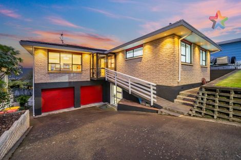 Photo of property in 4 Gainsborough Grove, Belmont, Lower Hutt, 5010