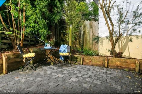 Photo of property in 1/5 Glamorgan Drive, Torbay, Auckland, 0630