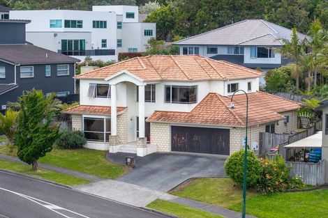 Photo of property in 10 Baverton Drive, Flat Bush, Auckland, 2016