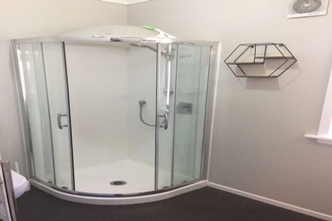 Photo of property in 17 Portland Crescent, Thorndon, Wellington, 6011