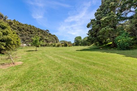 Photo of property in 856 Ocean View Road, Te Arai, Wellsford, 0975