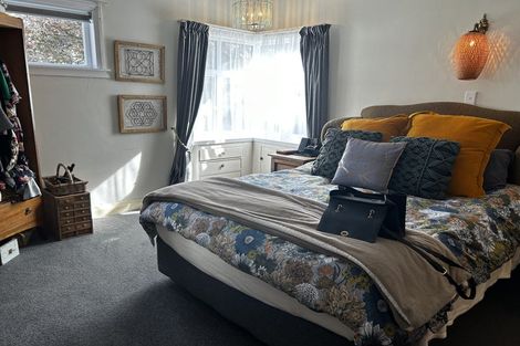 Photo of property in 16 Connolly Street, Boulcott, Lower Hutt, 5010