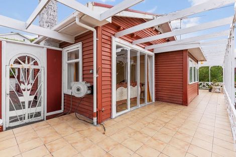 Photo of property in 97 Farnham Street, Mornington, Wellington, 6021