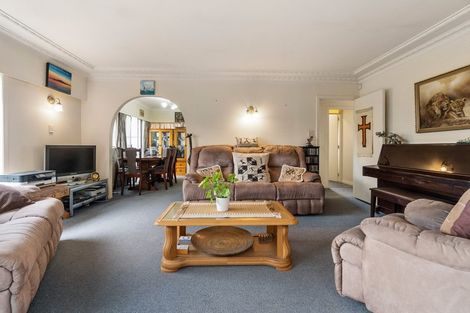 Photo of property in 2/5 Kerswill Place, Pakuranga, Auckland, 2010