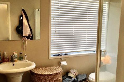 Photo of property in 46 Bryndwr Road, Fendalton, Christchurch, 8052