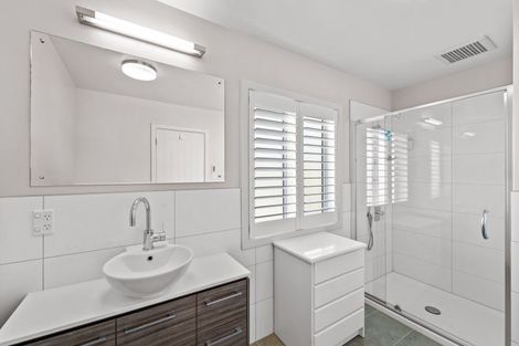 Photo of property in 37 Landmark Terrace, Orewa, 0931